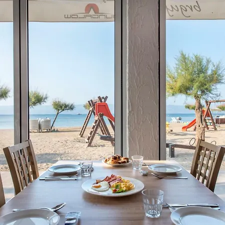Mediteran Travel Mobile Homes Galeb 3*