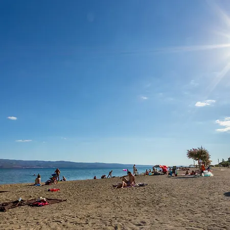 Kompleks wypoczynkowy Mediteran Travel Mobile Homes Galeb Omiš