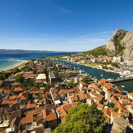 Kompleks wypoczynkowy Mediteran Travel Mobile Homes Galeb Omiš