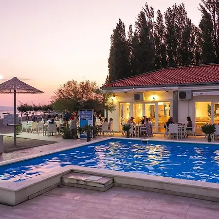 Mediteran Travel Mobile Homes Galeb Kompleks wypoczynkowy