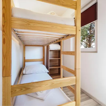 Kompleks wypoczynkowy Mediteran Travel Mobile Homes Galeb Omiš